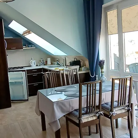 公寓 Zeglarz 莱鲍